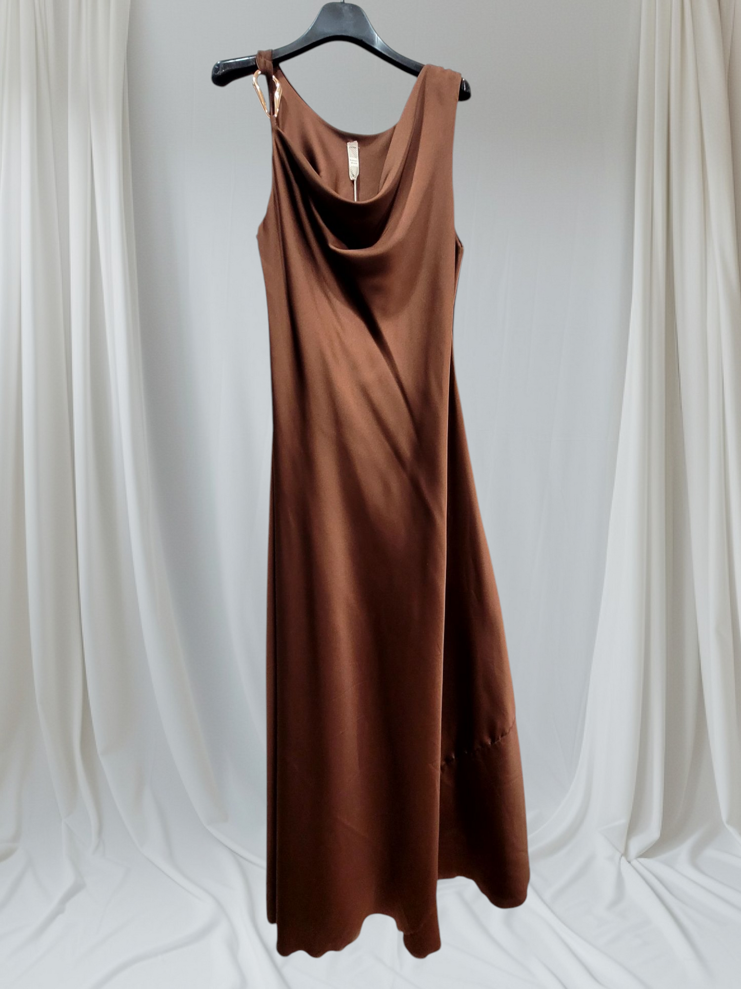 Vestido Largo de Satén.